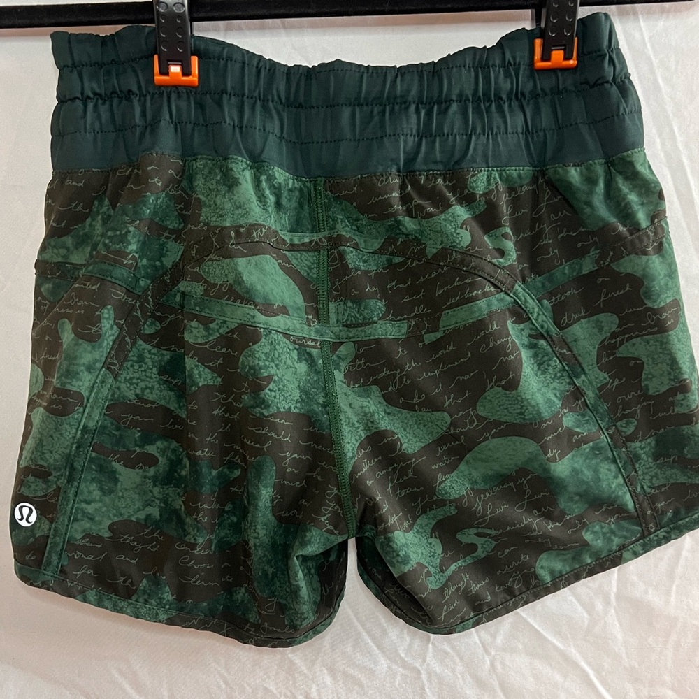 Lululemon Tracker Short II- rare
